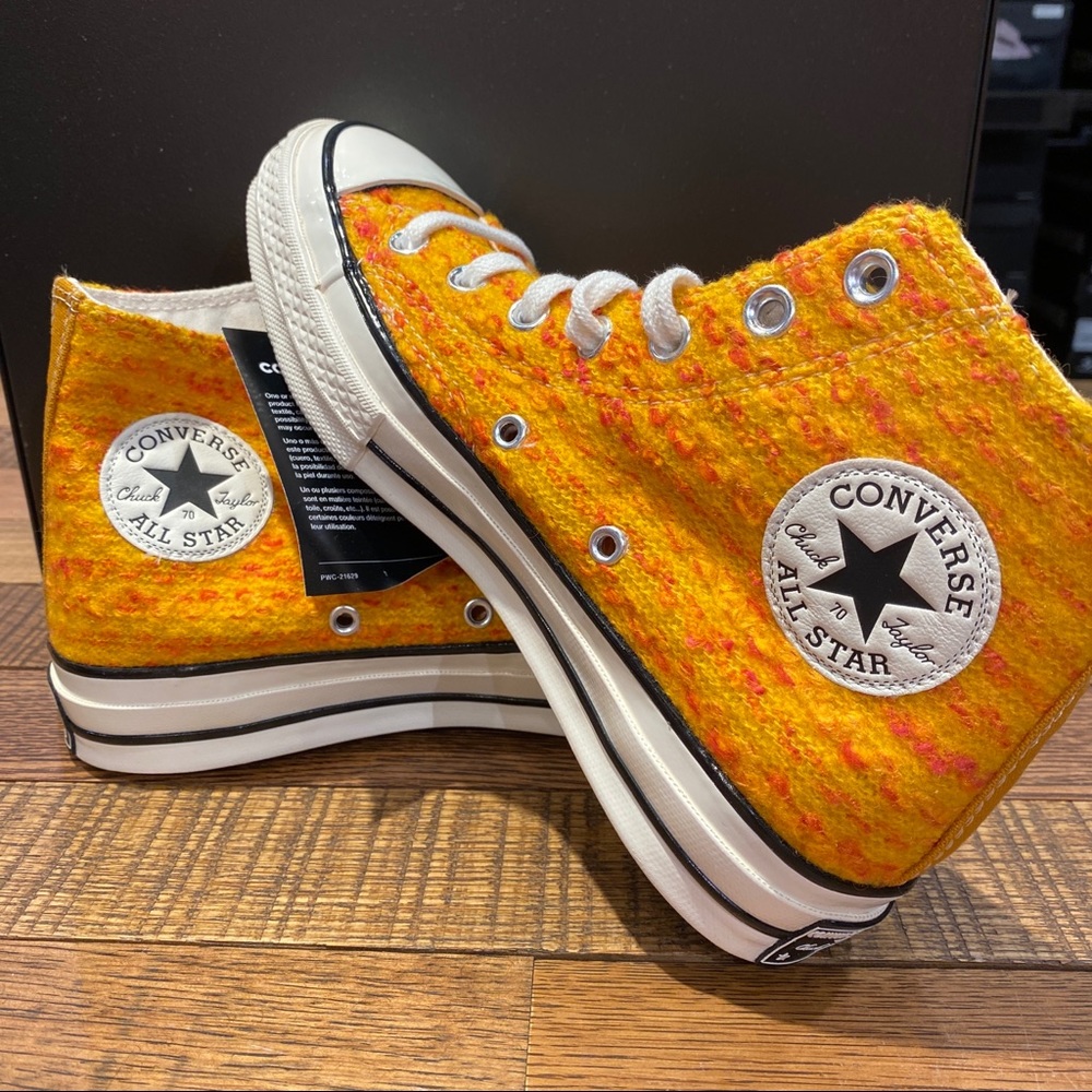 Last One! New Women's Converse Chuck 70 High 'Warm at Heart - GOLD" - Picture 2 of 8